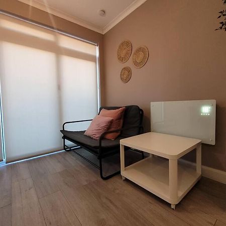 Cosy & Convenient Space Near M1, Em Airport & City Nottingham Ngoại thất bức ảnh